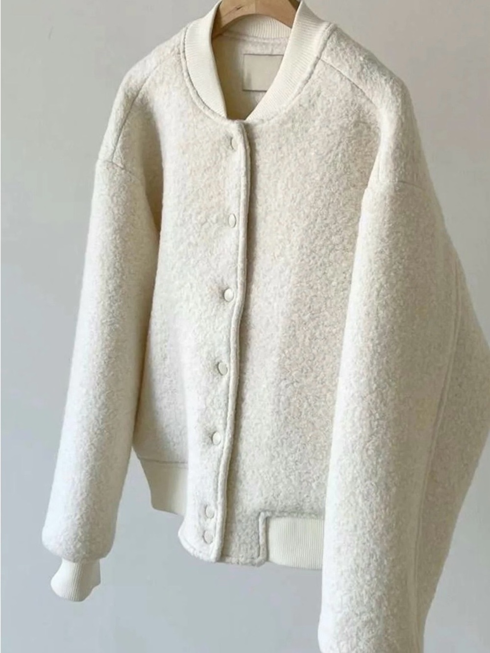 Viky Wool Boucle Bomber in the color Milk